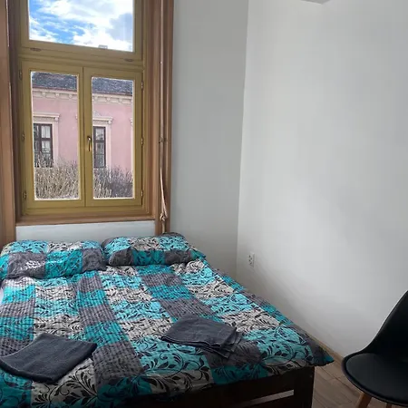 Apartment Kastely Vendeghaz *