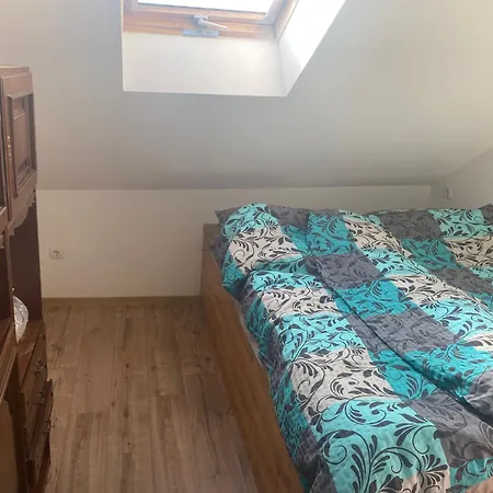 Kastély Apartman *